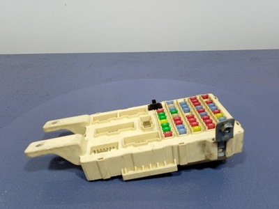 Hyundai santa fe ii cm коробка предохранителей фото №1