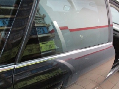 Audi a6 c5 allroad 99-05 молдинг дверь правый задняя фото №1