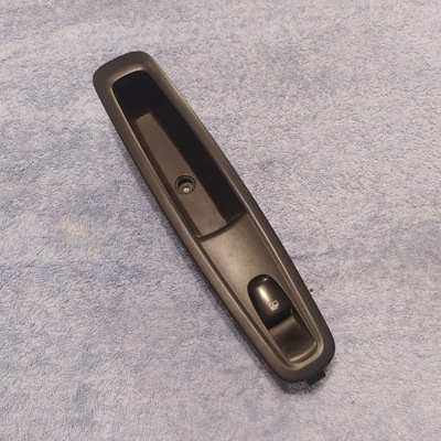 Переключатель стекло правый задняя renault kadjar 829508687r фото №1