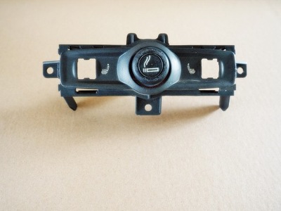 Audi a6 c6 прикурювач роз'єм рамка 4f0863351f фото №1