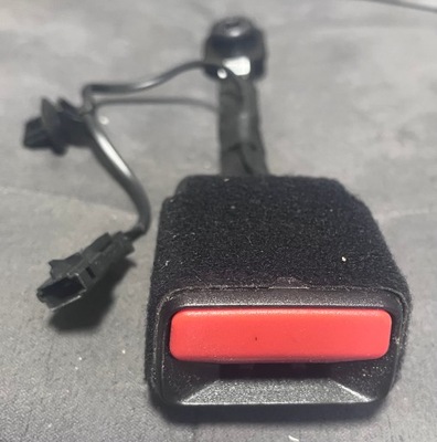 Клипса поперечина правый перед opel crossland x 17-24 6318338 фото №1