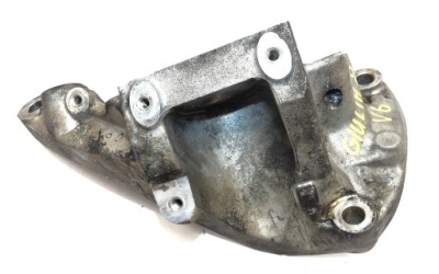 Alfa romeo giulia quadrifoglio 2.9 v6 кронштейн двигуна ліва фото №1