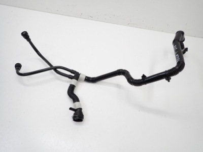 Пабтрубок  шланг трубка воды 1647662-00-e tesla model y 3d7 24r фото №1