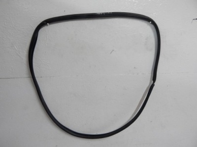 Прокладка кузовная правая toyota yaris iv 20-23 фото №1