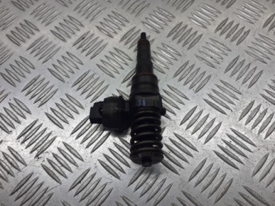 Насос-форсунка audi a3 8l 1.9 tdi 038130073aj фото №1