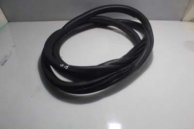 Прокладка двері права передня citroen ds3 фото №1