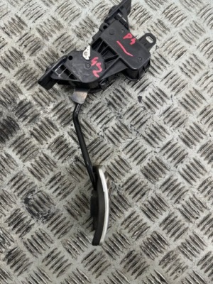 Педаль газу потенціометр mitsubishi pajero 4 iv 3.2 07r- apm30-015 фото №1