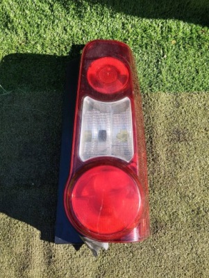 Partner berlingo iii лампа задняя задняя правая 9677205480 eu фото №1