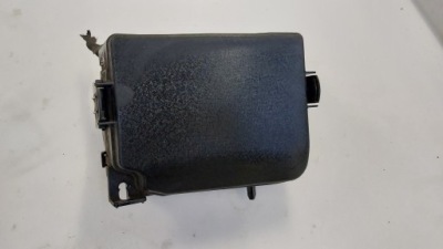 Коробка корпус запобіжників 1.7 crdi kia carens iv 2013- фото №1