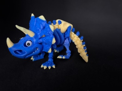 Triceratops figurka dinozaura