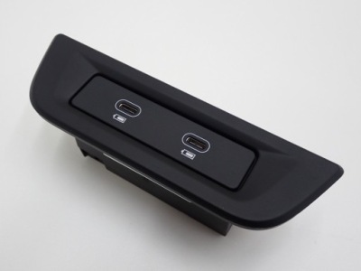 Разъём port usb защита europa porsche taycan 21r фото №1