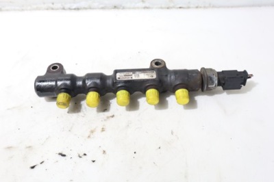 Молдинг упорскування peugeot 308 i 1.6hdi фото №1