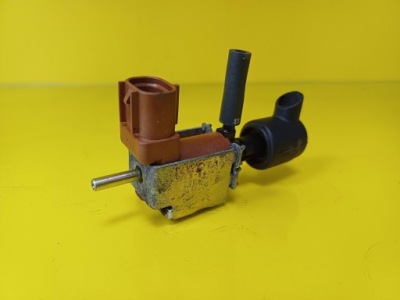 Клапан вакууму toyota avensis ii 2586064140 nr773 фото №1