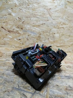 Модуль блок керування bsm-r09 peugeot 207 citroen c3 ii ds3 9667199780 фото №1