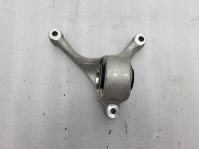 Tesla model s rwd подушка двигуна кронштейн задня 11208 фото №1