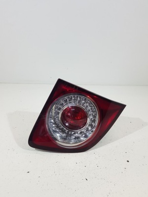 LAMPA LEWY TYŁ W KLAPĘ 5M0945093J GOLF V PLUS EUR