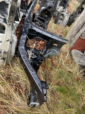 Чверть лонжерон перед передня права ліва bmw x5 f15 фото №1