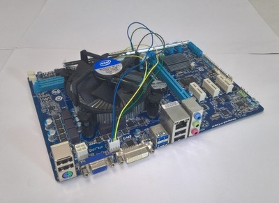 Płyta główna PC Gigabyte GA-H61MA-D2V + Intel Core i5-2300 + CHŁODZENIE (p)