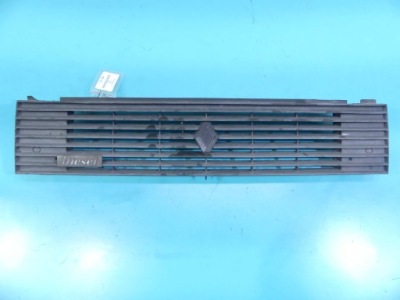 РЕШІТКА РАДІАТОРА РЕШІТКА RENAULT 9 83R 