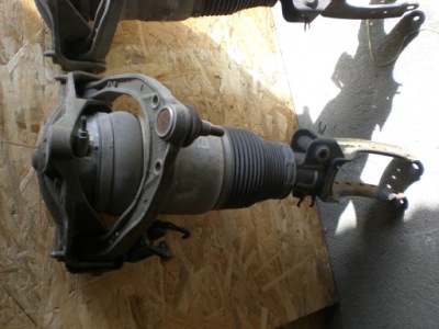 Амортизатор лівий перед пневмоподушка vw touareg q7 7l фото №1