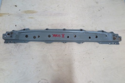 Балка нижняя поперечина передний toyota yaris iii фото №1