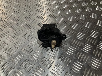 Регулятор кришка колектор bmw 4 f32 8570791 2.0 d фото №1