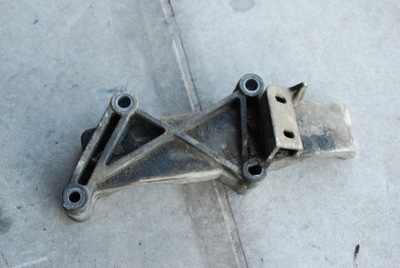 Кронштейн двигателя renault master ii 2.5 8200549480 фото №1