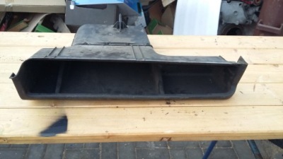 Полиця бардачок vw golf 2 191857924c фото №1