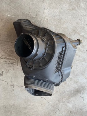 Корпус фільтра повітря + витратомір audi a6 c7 a7 4g0133838e фото №1