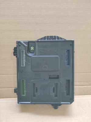 Модуль коробка bcm renualt scenic iii 284b12059r фото №1