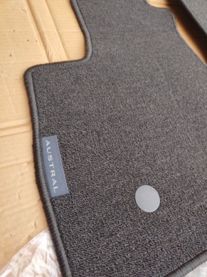 Килимки велюрові renault austral e-tech hybrid нове оригінал комплект фото №1