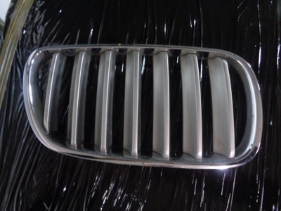 Решётка радиатора правая bmw x3 фото №1