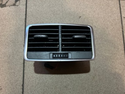 Решётка обдув задняя audi a6 c6 фото №1