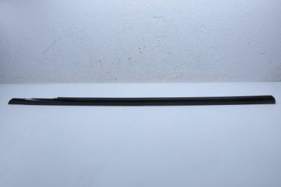W205 купе молдинг ущільнювач двері ліва перед чорний фото №1
