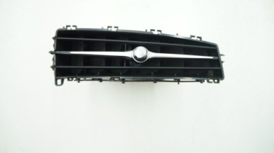 Volvo v60 решітка обдув права 31477275 фото №1