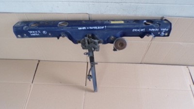 Toyota yaris підсилювач верхній замок капот фото №1