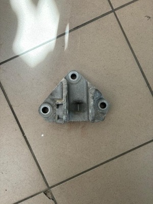 Кронштейн подушка двигателя renault laguna iii 113320003r фото №1