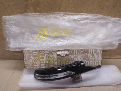 Поворотник na дзеркало renault kadjar фото №1