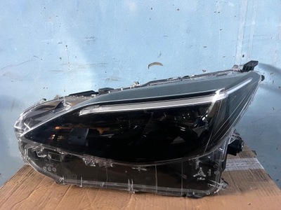 Toyota yaris cross full led лампа левый перед фото №1