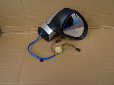 Peugeot 308 дзеркало праве 2+2+6 фото №1