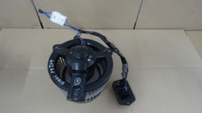 Toyota yaris i повітродувка вентилятор обдув резистор 1940001210 фото №1