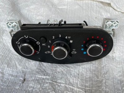 Dacia dokker панель обдув 5p3741700 фото №1