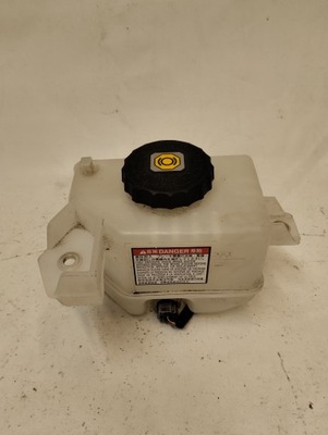 Toyota rav4 v 19- бачок жидкость тормозной фото №1