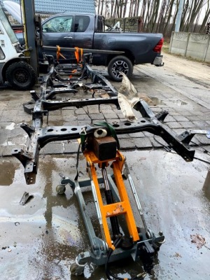 Toyota hilux viii 8 2015- рама + dok ładna пряма 1,5 кабіни фото №1