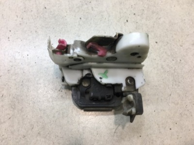 Замок двері правий задня nissan micra k11 фото №1