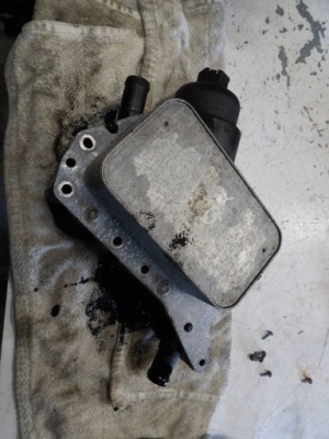 Основа фільтра оливи renault оригінальний номер 152085948r фото №1