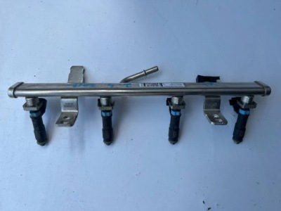 Jeep compass cherokee молдинг паливна форсунки 2.4 фото №1