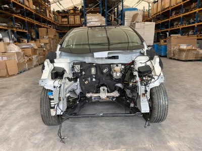 Nissan leaf ii 2 кузов четверть крыша крыло фото №1