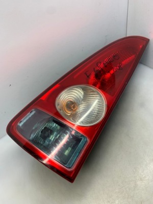 Лампа задняя левая 89023832 renault фото №1