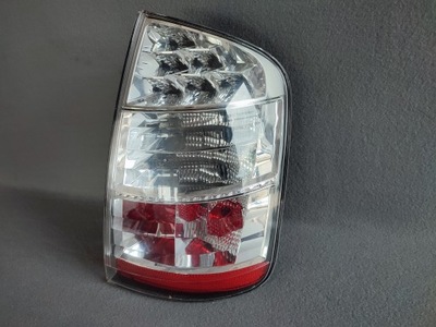 Toyota prius ii lift лампа задня права задня led 2004- фото №1